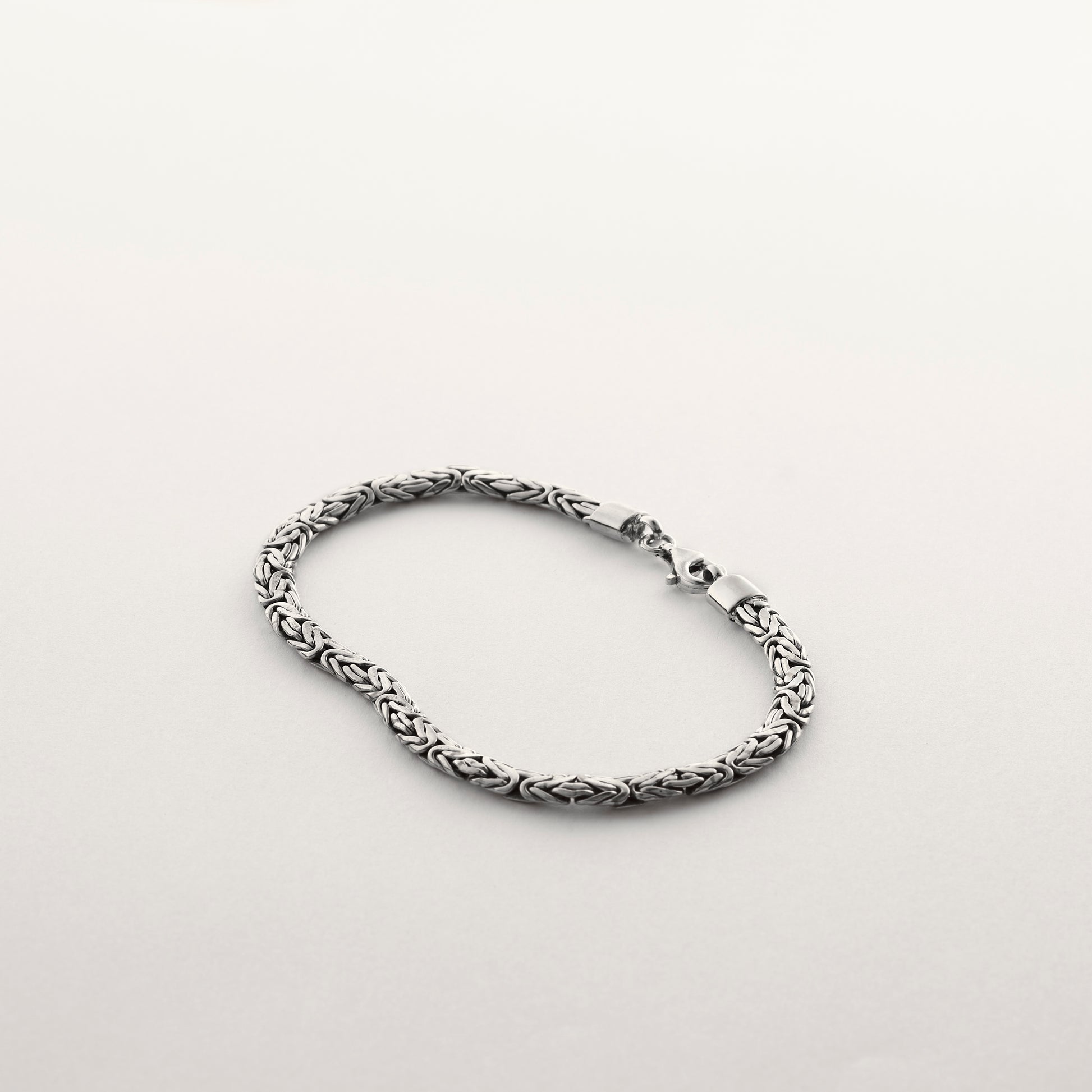 Flat fusion bracelet