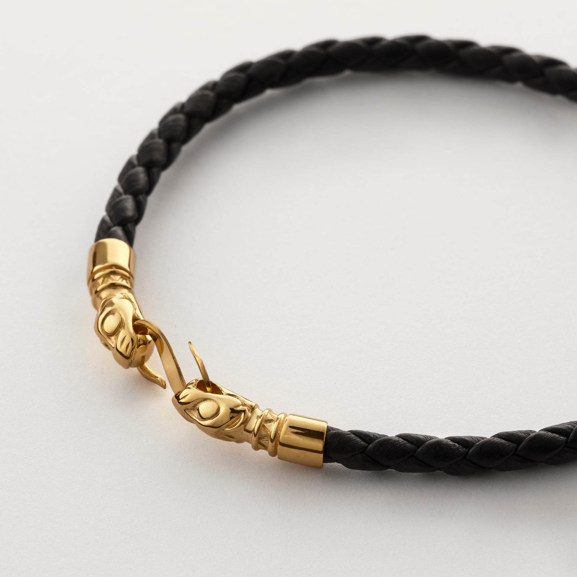 Wolf head leather bracelet