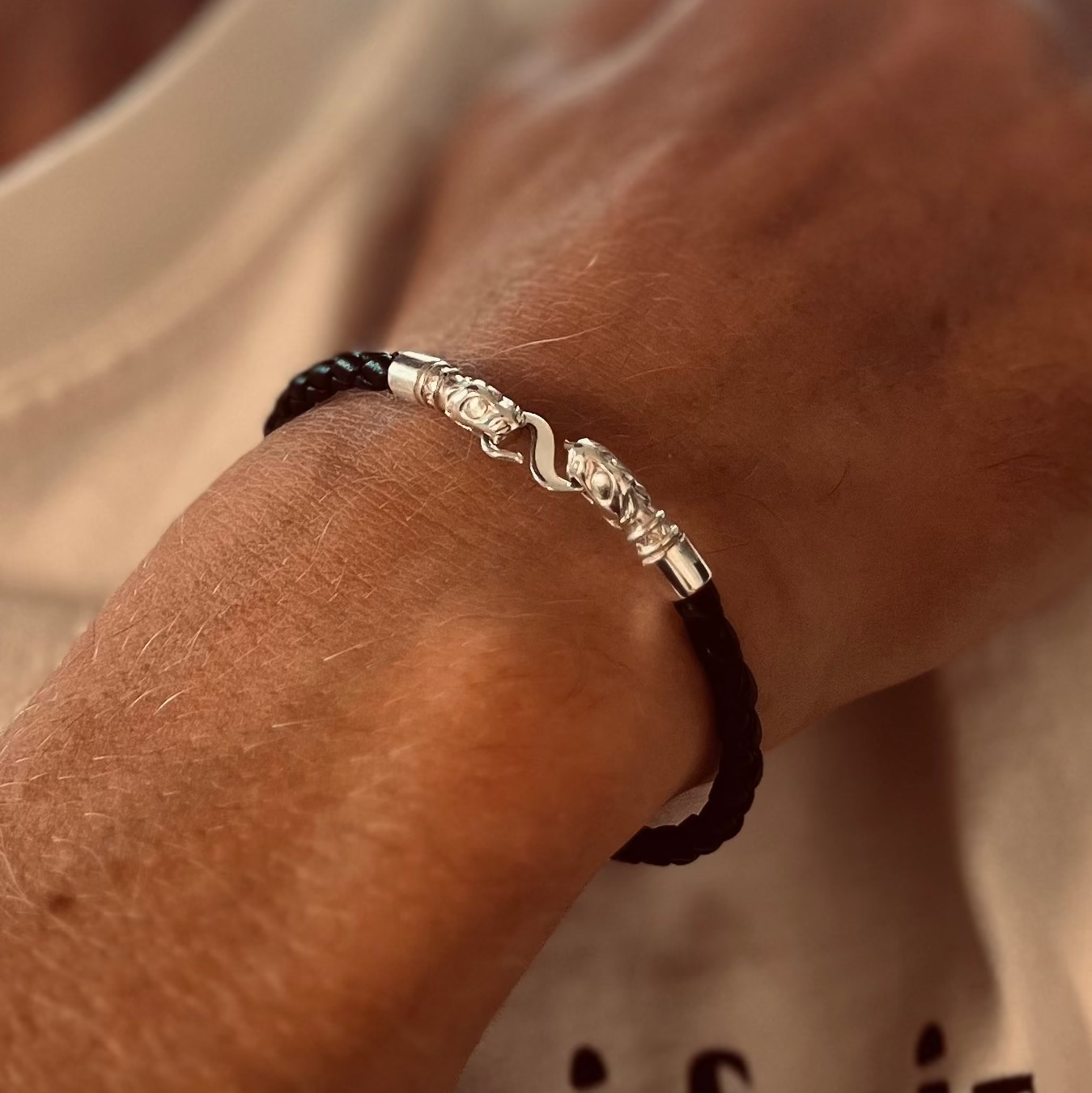 Wolf head leather bracelet