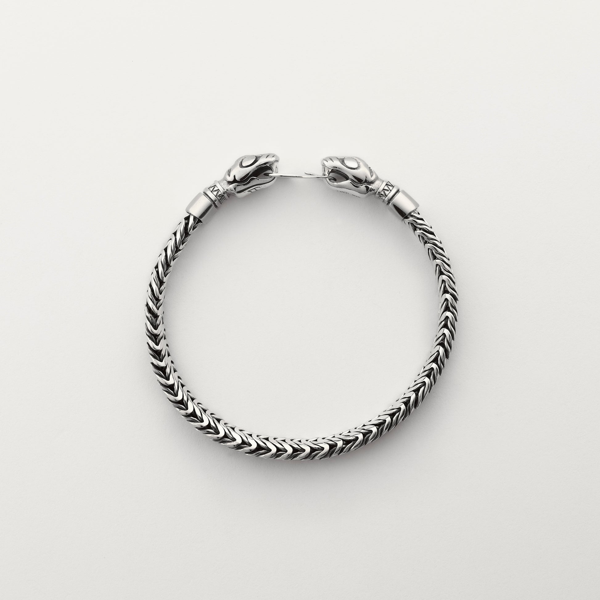 Bold wolf head weave bracelet