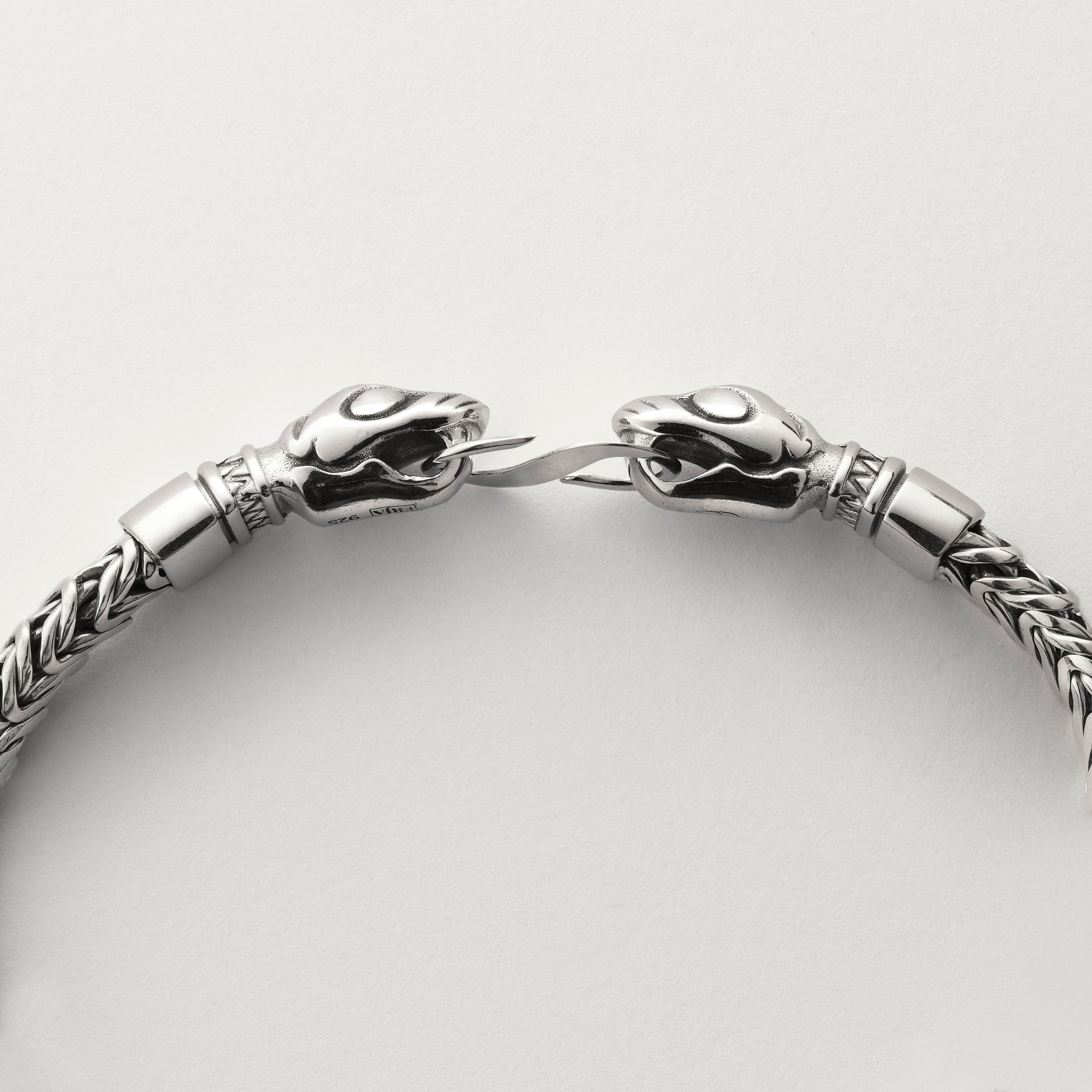 Bold wolf head weave bracelet