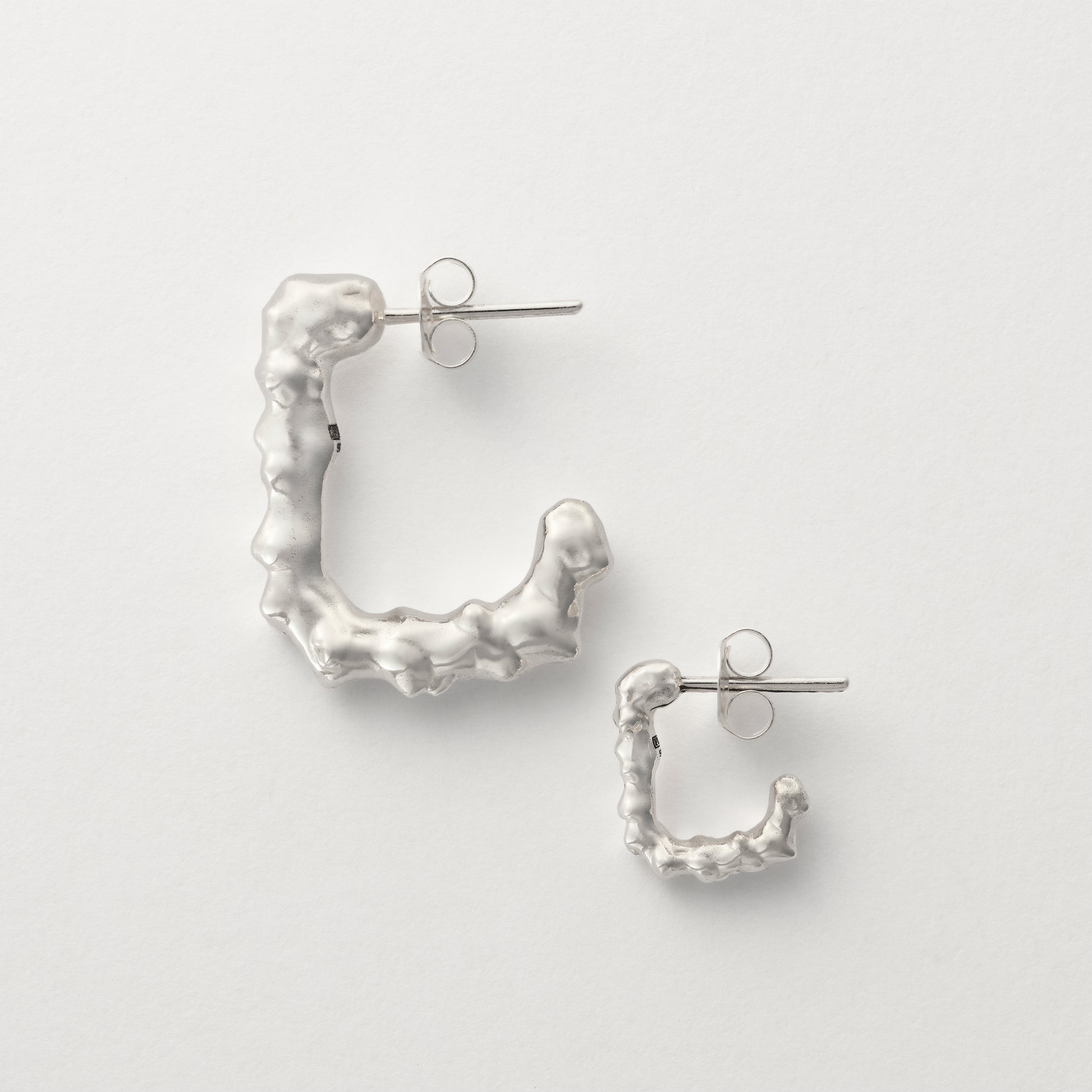 Small Terra sculpt hoop