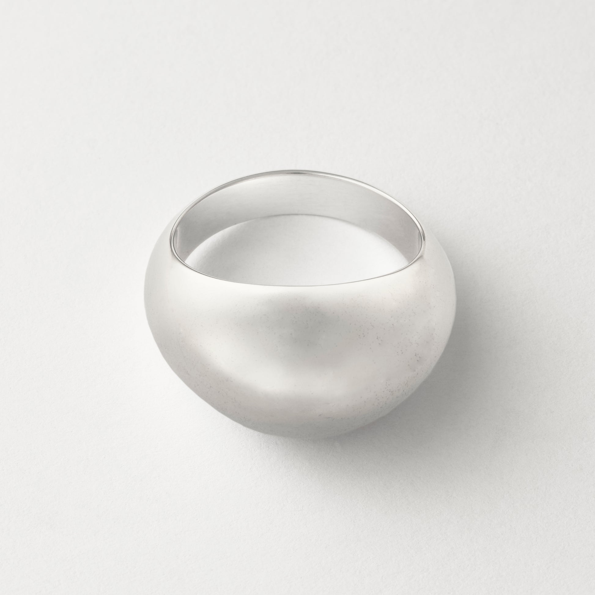 Ellipse ring