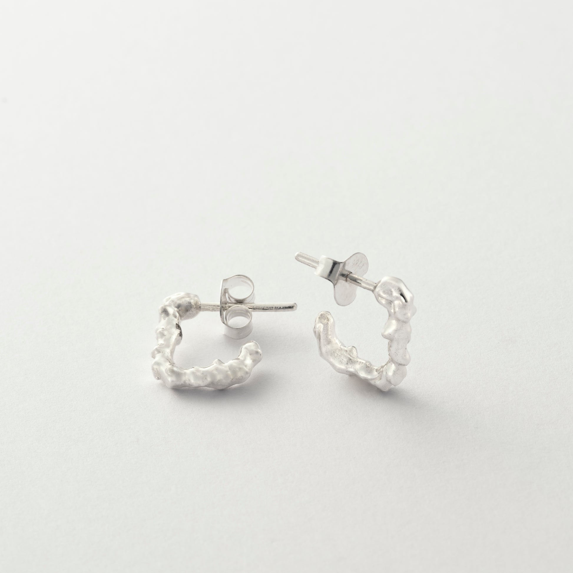 Small Terra sculpt hoop